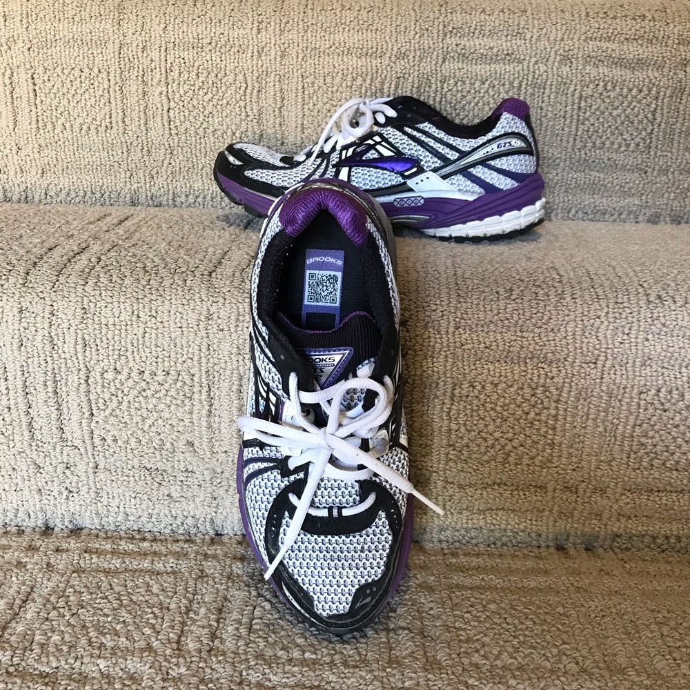 Brooks Women’s Shoes
